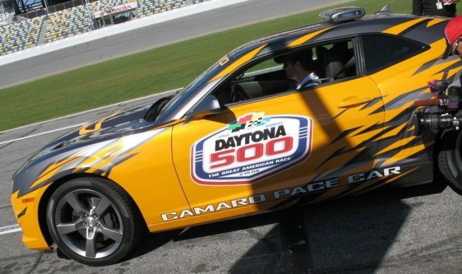  Chevrolet Camaro Daytona 500 Pace Car 2009 года  (фото 3 из 18)
